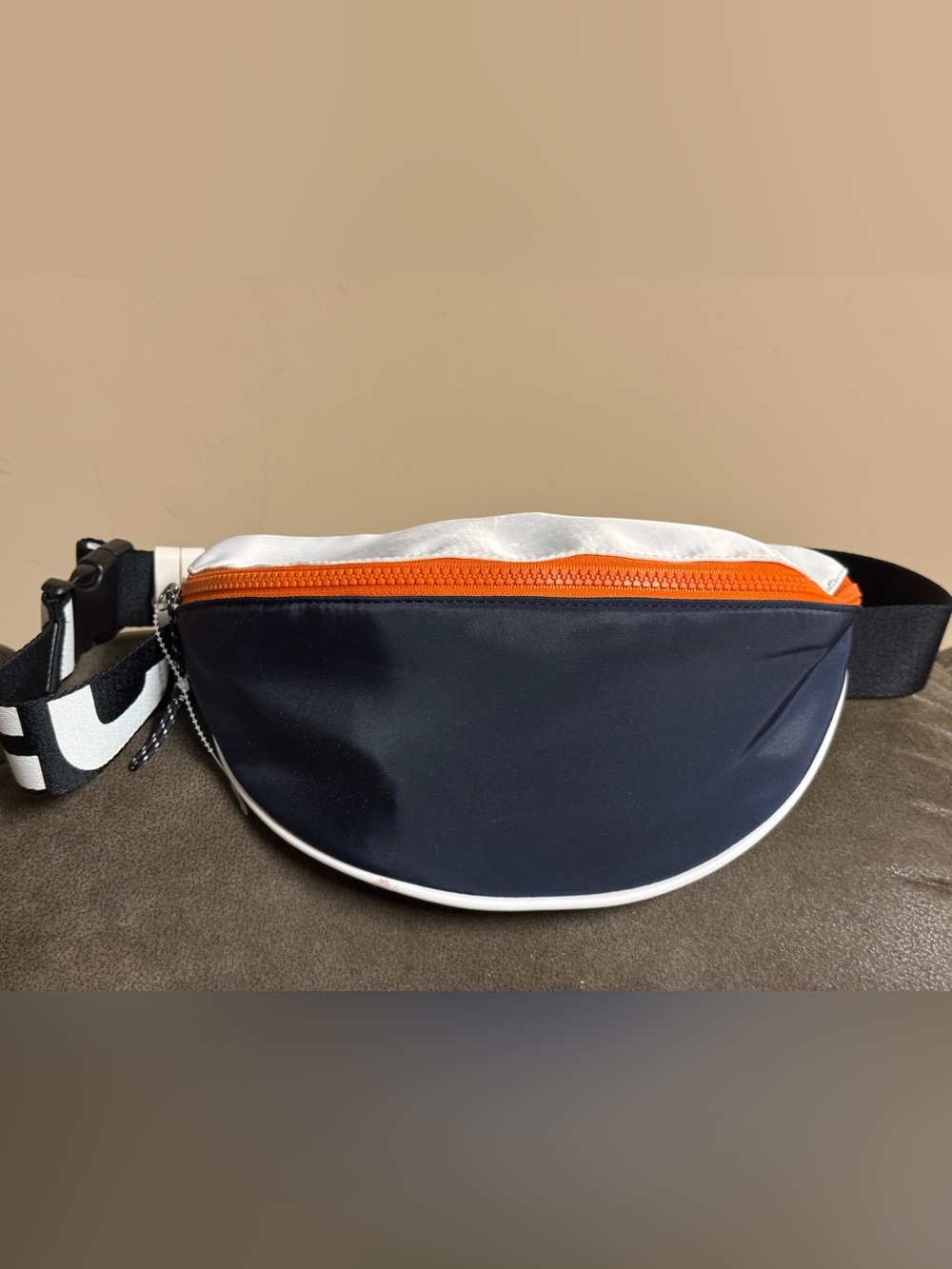 NWOT French Connection Hip Shot Belt